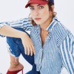 Hazar Motan Instagram - @allmagazine ’de ben de varım💙 Emeği geçen herkese çok teşekkür ederim. @melikeagar 🙏🏻 💙 Hazırlayan: @baglankeskin Fotoğraf: @tugberk_acar Styling: @cerencetinoglu Makyaj: @onurbayramofficial Saç: @ibrahimalan
