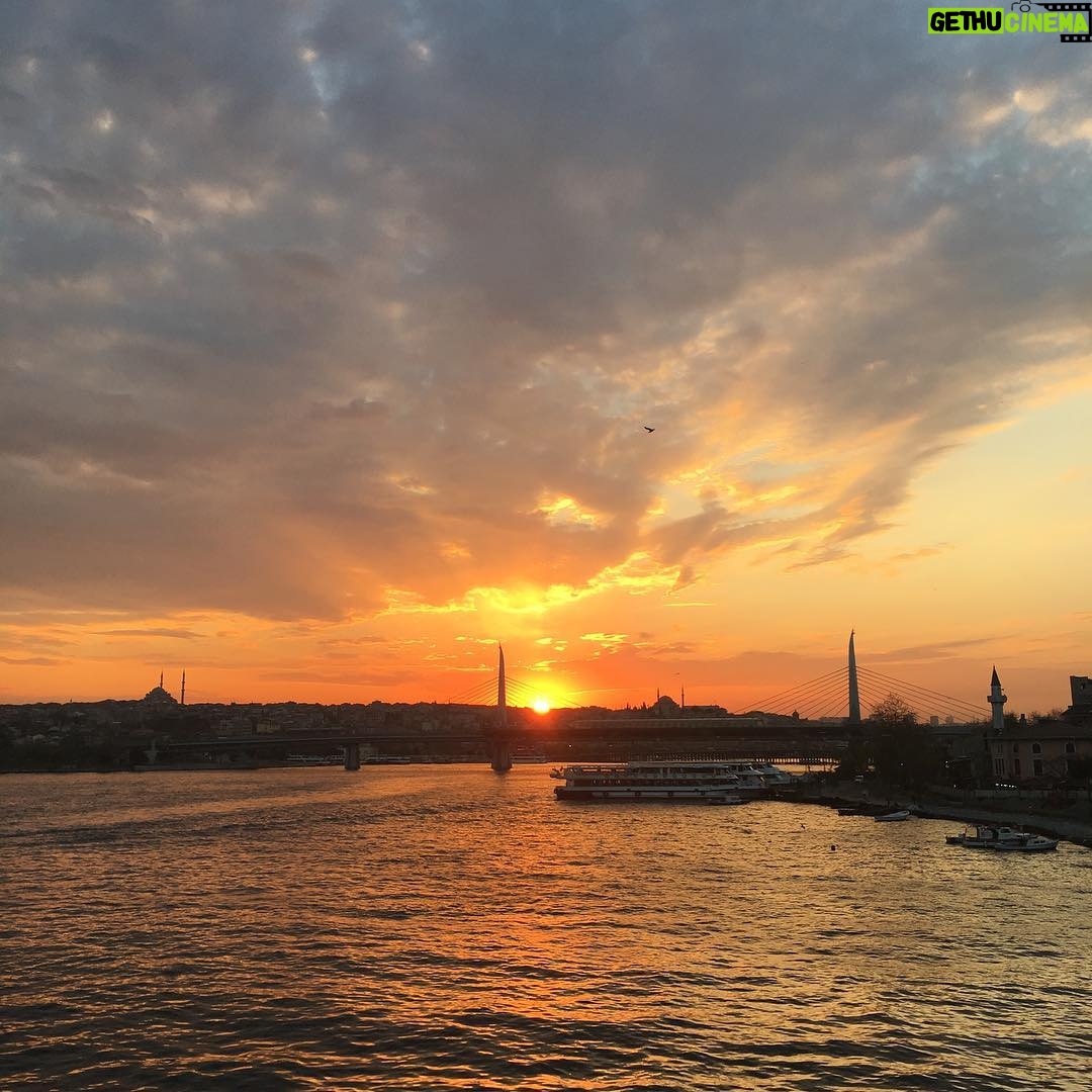 Hazar Motan Instagram - Güzel günler bizim olsun.