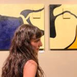 Hazar Motan Instagram - "Prelude," meaning "new beginnings," will be at Grand Hyatt Istanbul until March 3rd. 🎨 "I am in pursuit of capturing the emotional state that a soul feels when it manages to stay in the present moment, even if only for a fleeting second, and conveying that feeling to art lovers." ✨ Yeni başlangıçlar anlamına gelen ‘’Prèlude’’, 3 Mart’a kadar Grand Hyatt İstanbul’da. 🎨 ‘’Bir ruhun; saniyelik bile olsa, yalnızca o anda kalabilmeyi başardığında hissettiği duygu durumunu yakalama, sanat severlere hissettirme ve hissetme peşindeyim.’’ ✨ #Prelude #GrandHyattİstanbul