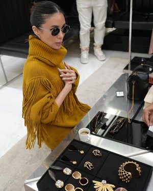 Heart Evangelista Instagram - Day 3 of @parisfashionweek 🖤📣