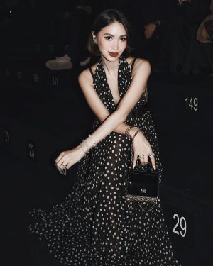 Heart Evangelista Instagram - It’s been a minute @DolceGabbana Overjoyed to witness the sartorial heritage in person at #DGFW24

#DolceGabbana #DGFamily #DGSicilyBag
@deargentlefolk 
@directionsgroupinc