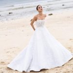 Heart Evangelista Instagram - @michaelleyvabride #birthdaygirl @iamhearte 😍😍😍 Happy Birthday sis 😘😘😘 📸@andreisuleik @andreishotthe @abtkurniawan @memayfrancisco @izasim @ira_lesaca @blessy88 @ghilsayo @tiiinv @juliusuperpogi #michaelleyvabride #michaelleyva #michaelleyvamanila Balesin Island