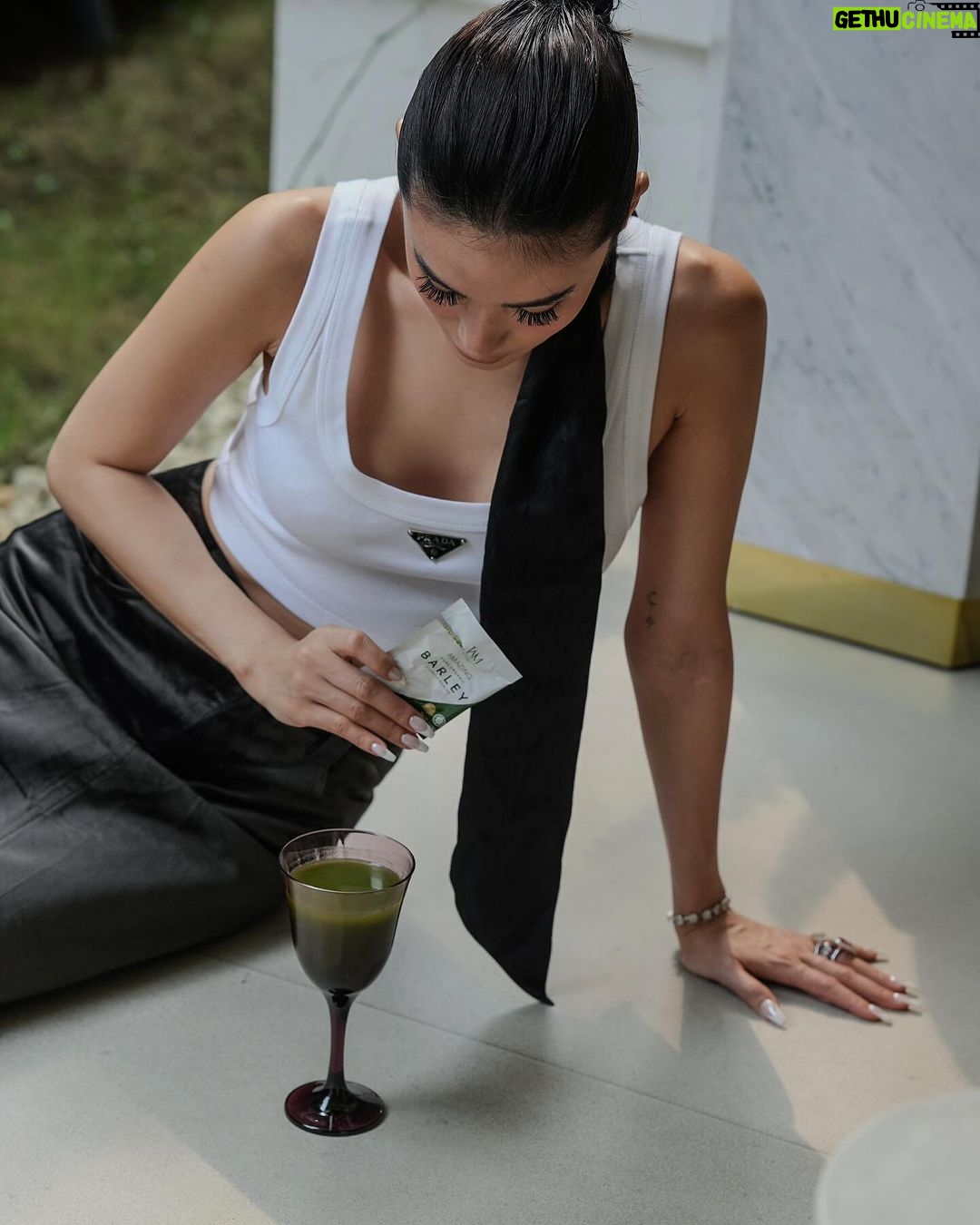 Heart Evangelista Instagram - Kicking off the morning with a boost from @iamworldwidecorporation's Pure Organic Barley 🍃 #IAMWorldwideCorporation