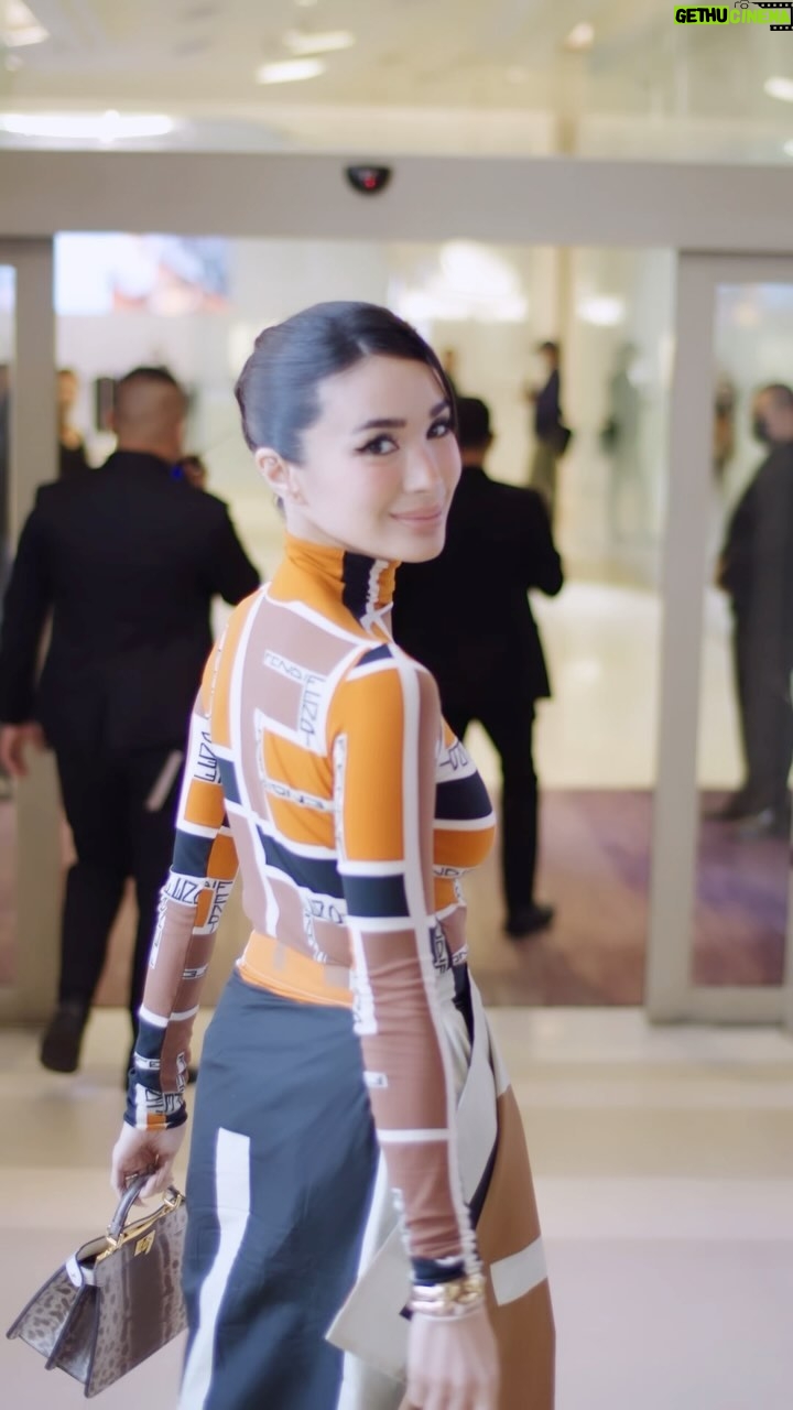 Heart Evangelista - 110.9K Likes - 36 hours and hundreds of laughters ! A day of celebration with @fendi !🖤
@siamparagonshopping
#fendiss24 #fendi