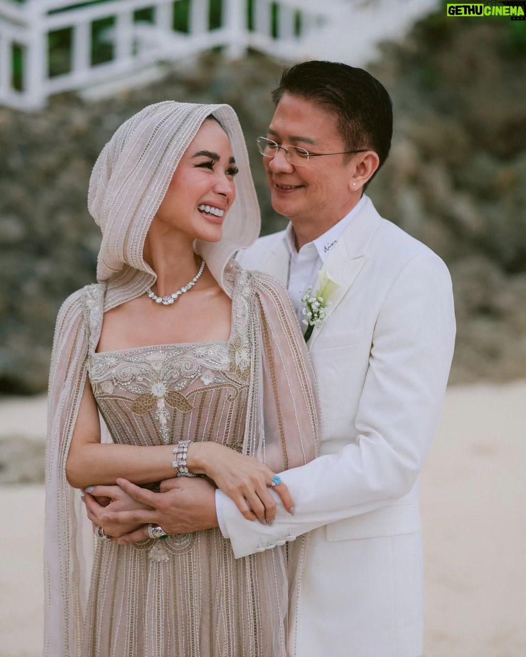 Heart Evangelista - 307.9K Likes - Such a joy shooting you guys again.
Congratulations Heart and Chiz!