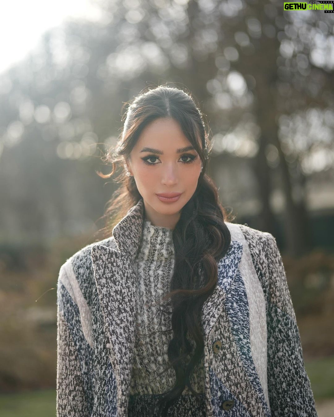 Heart Evangelista Instagram - Thank you @ghilsayo for making all my hair visions come true !🫶🏼 such talent , patience but most of all being so humble and kind 🤍 I am so grateful ! Thank you and many more to come ! For hair inspiration now you know who to follow ! 🥂 Makeup💄by meee 🕶️🖤👗 @izasim , big thanks to you as well for the wonderful help and collaborating with me ! Such a joy to have you around 📸 @edward.berthelot @ataparis_