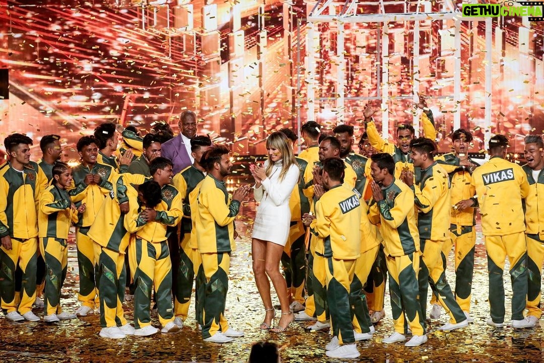 Heidi Klum Instagram - YIIIPPPPPIIIIIII @v.unbeatable_official_india soooo thrilled to have you on Team Heidi …. Now let’s win this thing!! #AGT