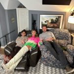Heidi Klum Instagram - Just a couple of armchair experts 😜😎🎙️ @daxshepard @mlpadman @armchairexppod