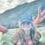 Heidi Klum Instagram - I could do this all day 🤪😎🫎☀️💦 ……