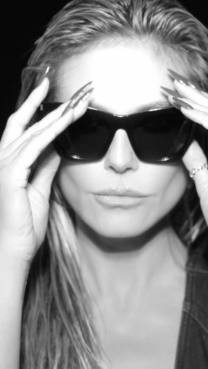 Heidi Klum Instagram - And here it is…. Our #SunglassesAtNight music video is out everywhere!! @tiesto 😎😎😎🎉🎉🎉🥳🥳🥳