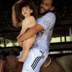 Henri Castelli Instagram - O pai é o primeiro amor de uma filha e o primeiro herói de um filho. Dia mais importante pra mim está chegando!! #diadospais❤️