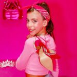 Henri Castelli Instagram - #barbiestyle Minha pequena no estilo que só ela tem! ! #soulgirls💜⚡ te amo @dudacastellidespirito - @nandocarvalhofotografia @sillmoura Orlando, Florida