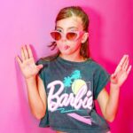 Henri Castelli Instagram - #barbiestyle Minha pequena no estilo que só ela tem! ! #soulgirls💜⚡ te amo @dudacastellidespirito - @nandocarvalhofotografia @sillmoura Orlando, Florida