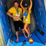 Henri Castelli Instagram - Hoje foi dia de Universal Orlando! Fomos conferir as novidades anunciadas pelo @universaldestinationsbrasil no Universal Studios Florida. A Minion Land é simplesmente sensacional! Ela já está pronta e sua mais nova atração, Villain-Con Minion Blast, que é super familiar e interativa, em soft open. Super legal! Amei o Blaster. A outra novidade anunciada hoje foi a nova DreamWorks Animation Land. Nova área temática no Universal Studios Florida que vai ficar no lugar da KidZone do pica pau que fechou no início desse ano. A Universal Orlando está remodelando toda a área trazendo novas experiências e novo entretenimento familiar com novas atrações temáticas e interativas que darão vida a franquias populares como shrek, trolls e King Fu Panda. Será uma área repleta de personagens amados da DreamWorks Animation, com previsão de inauguração em 2024. 😃 A Universal Orlando não está de brincadeira não! Esse ano abriu a Minion Land ✅ Ano que vai inaugurar a nova área temática DreamWorks Animation ✅ Em 2025 o novo parque temático EPIC Universe✨✨ Estou hospedado no Sapphire Falls Resort à convite da @kaluahtours e @fabianaatourinho mostrando nos stories todos os benefícios de se hospedar em um dos três resorts Premier do complexo que oferecem transporte gratuito de Water Taxi, Early Park Admission e o Express Pass Unlimited, que vale para todos os dias da estadia, incluindo dia do check in e do check out, para todos do quarto. Universal tá dando um show! Quem está pronto pra viver todas essas emoções? @revistaorlandowish Orlando, Florida