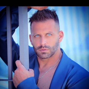 Henri Castelli Instagram - NÃO É PORQUE QUINTA É QUASE SEXTA QUE VOU DEIXAR PARA AMANHÄ A ALEGRIA QUE POSSO TER
HOJE. FELIZ QUINTA-FEIRA! 
-
AQUELA QUINTA-FEIRA COM "O" DE
QUASE SEXTA! 
-
Comece a quinta-feira com
uma atitude de otimismo.
Vai ser um dia de bênçãos.
Feliz quinta-feira!
