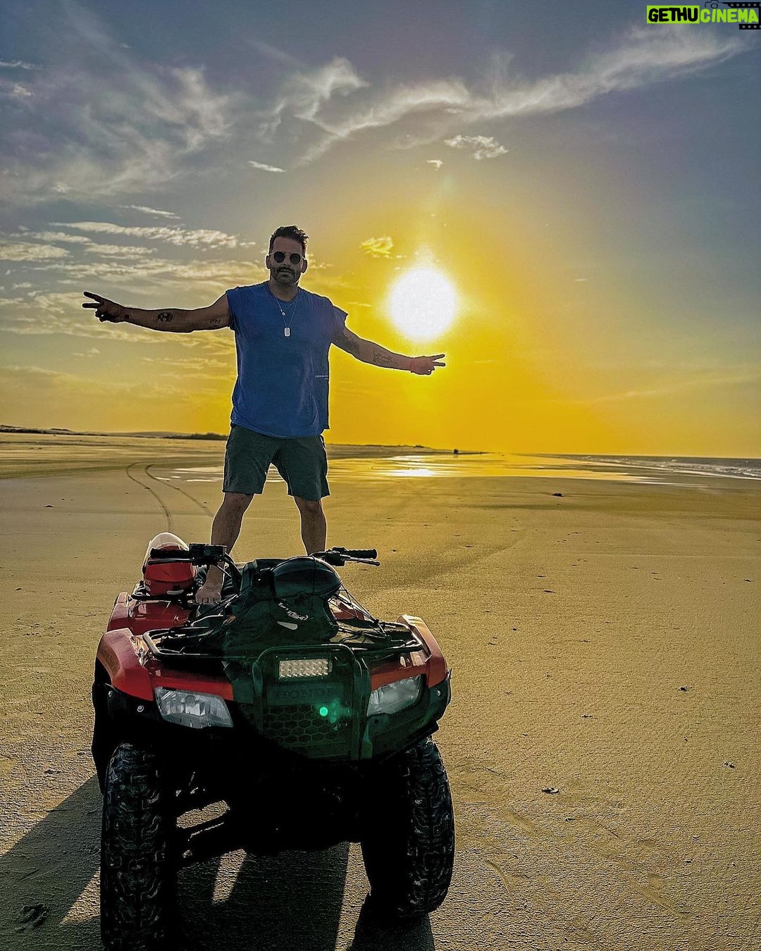 Henri Castelli Instagram - Esse domingo de sol vamos gastar onde?? #diaabençoado🙌