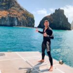 Henri Castelli Instagram - Começou o ano! E começou da melhor maneira possível, indo pro mar, receber a limpeza que Deus nos preparou!! Bora @atlantisdivers Ilha De Fernando De Noronha