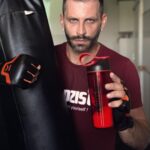 Henri Castelli Instagram - Sábado também eh dia de bater um treino e junto com a @prozis fica mais fácil e especialmente os resultados em alto nível!! Miami Beach, Florida