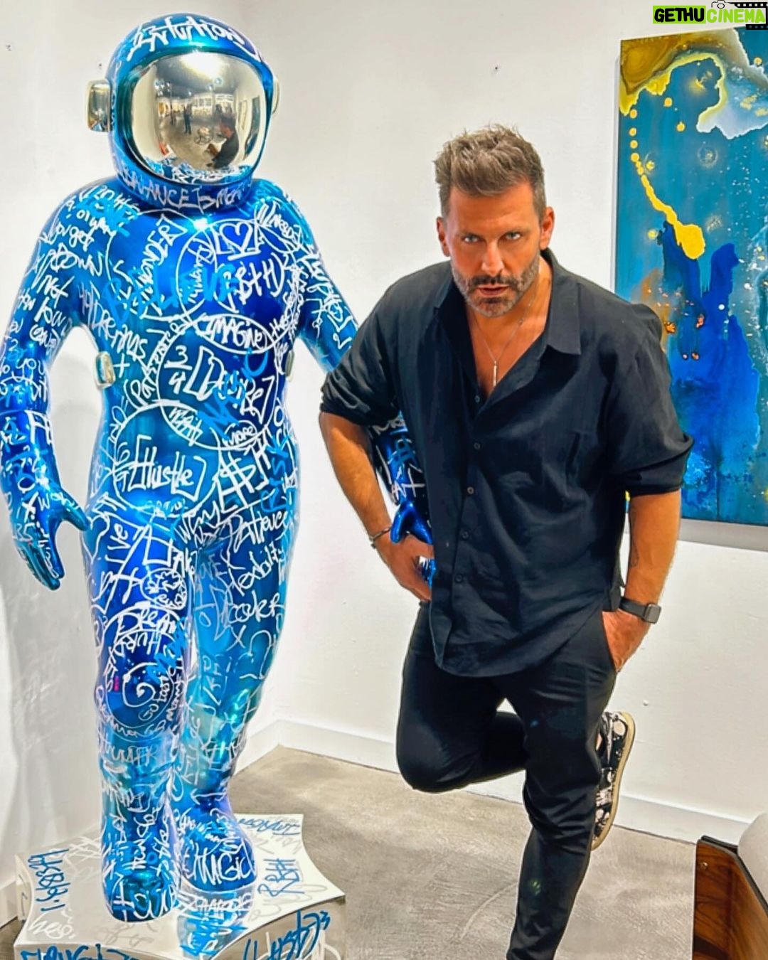 Henri Castelli Instagram - To the moon 🚀 #artbaselmiami #miamiflorida Miami Beach, Florida