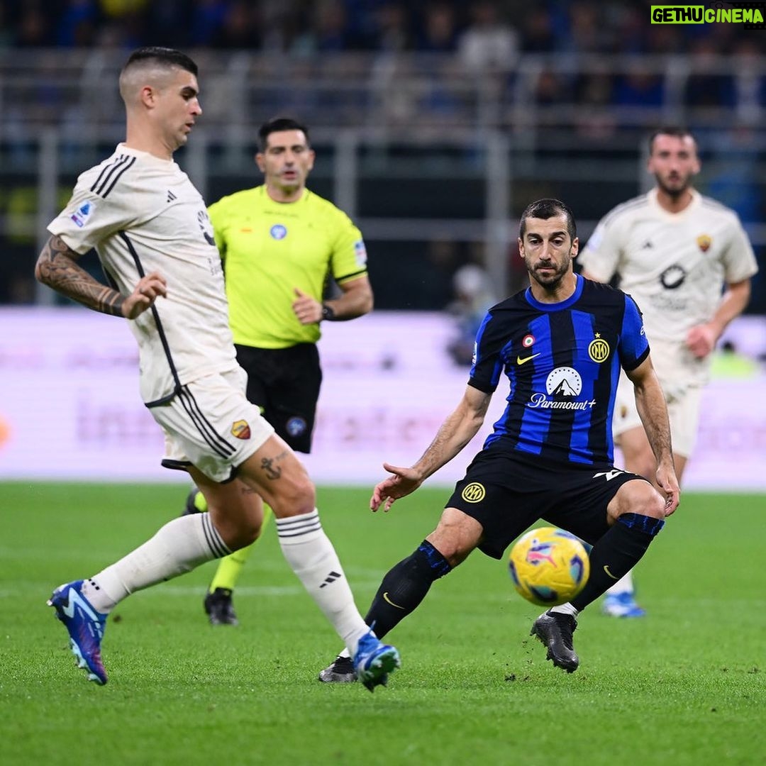 Henrikh Mkhitaryan Instagram - Back to the top!! 👊🏼⚽️🔝💨💨 #Inter #ForzaInter #InterRoma #SerieA San Siro Stadium