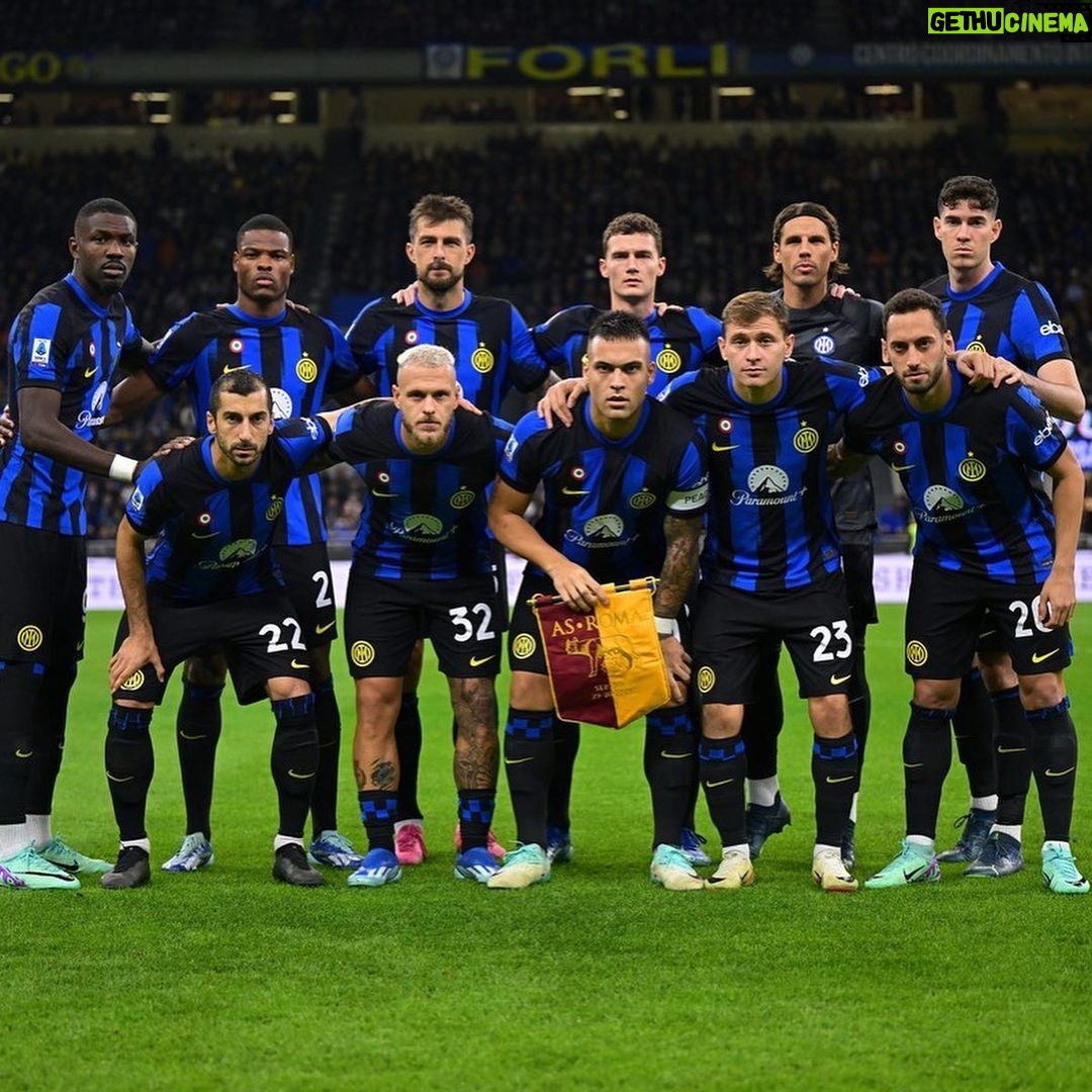 Henrikh Mkhitaryan Instagram - Back to the top!! 👊🏼⚽️🔝💨💨 #Inter #ForzaInter #InterRoma #SerieA San Siro Stadium