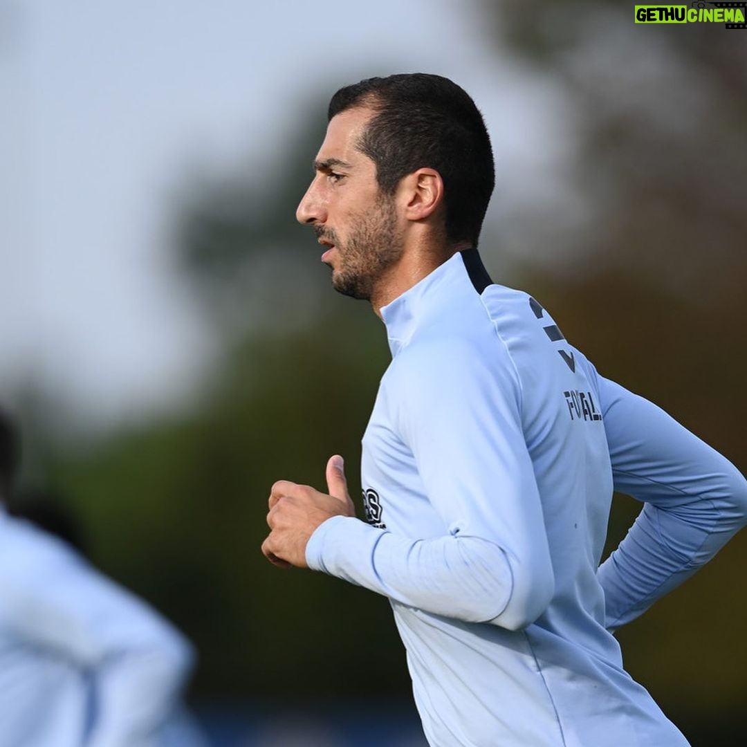 Henrikh Mkhitaryan Instagram - Getting ready for the next fixture💪🏼⚽️💨💨💨 #forzainter #inter #seriea