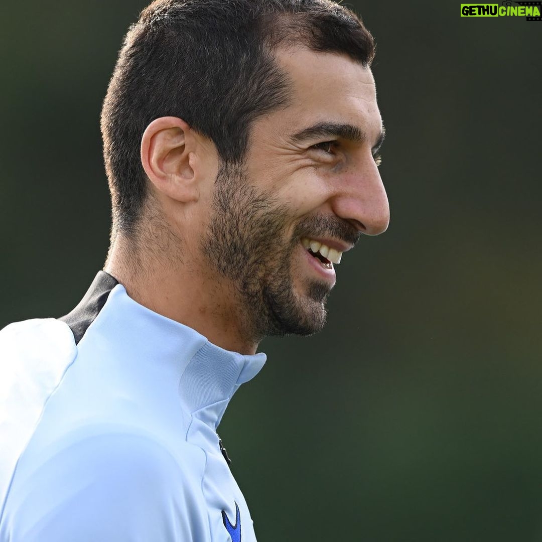 Henrikh Mkhitaryan Instagram - Getting ready for the next fixture💪🏼⚽️💨💨💨 #forzainter #inter #seriea