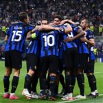 Henrikh Mkhitaryan Instagram - Andiamo avanti così! L’Europa chiama #inter 👊🏼⚽️🖤💙🐍 #interbenfica #championsleague #ucl
