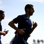 Henrikh Mkhitaryan Instagram - Kicking off with my new team!! 👊🏼⚫️🔵 #ForzaInter #Inter #Football #Training