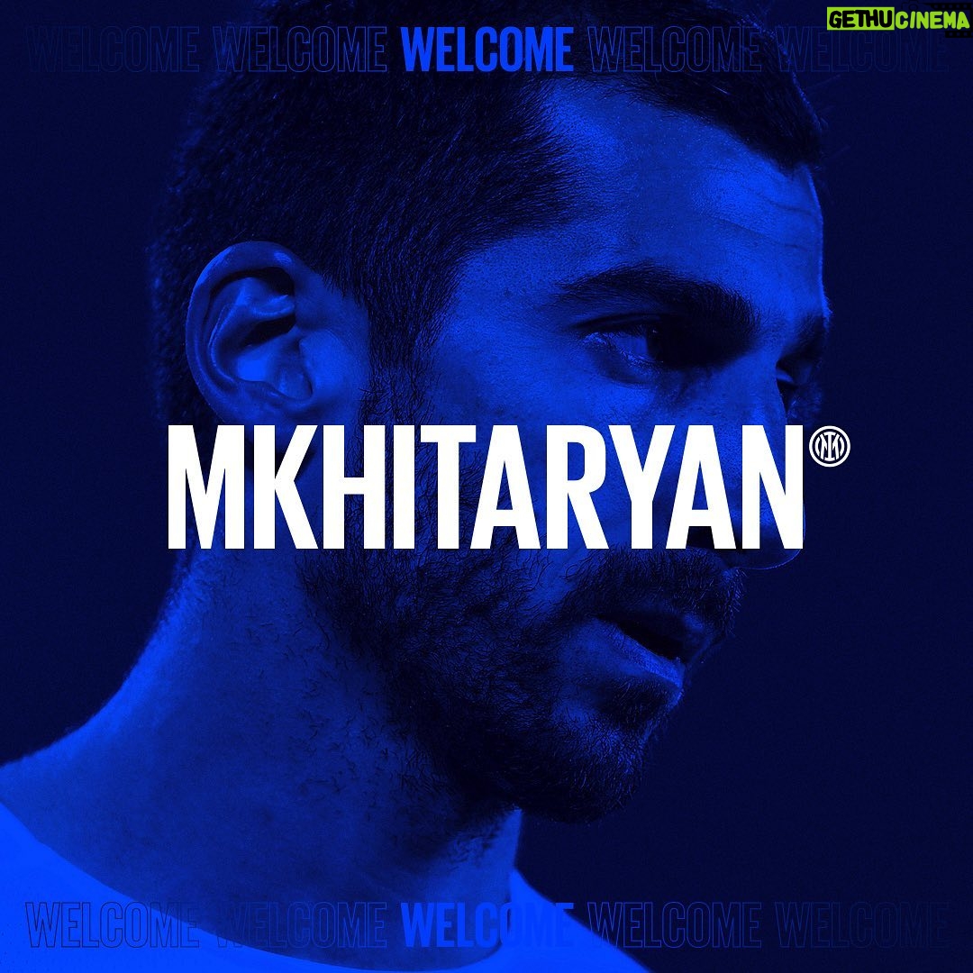 Henrikh Mkhitaryan Instagram - Una gioia e un onore vestire la maglia nerazzurra ⚫️🔵 @inter #Inter #ForzaInter #Football #WelcomeMkhitaryan