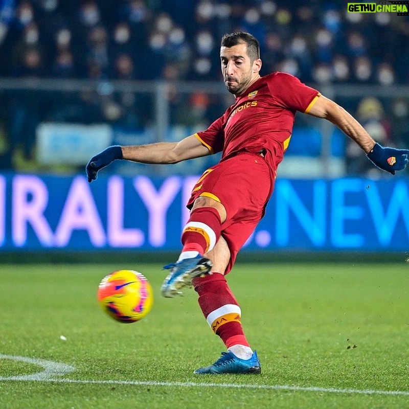 Henrikh Mkhitaryan Instagram - #asroma #empoliroma #micki #mkhitaryan
