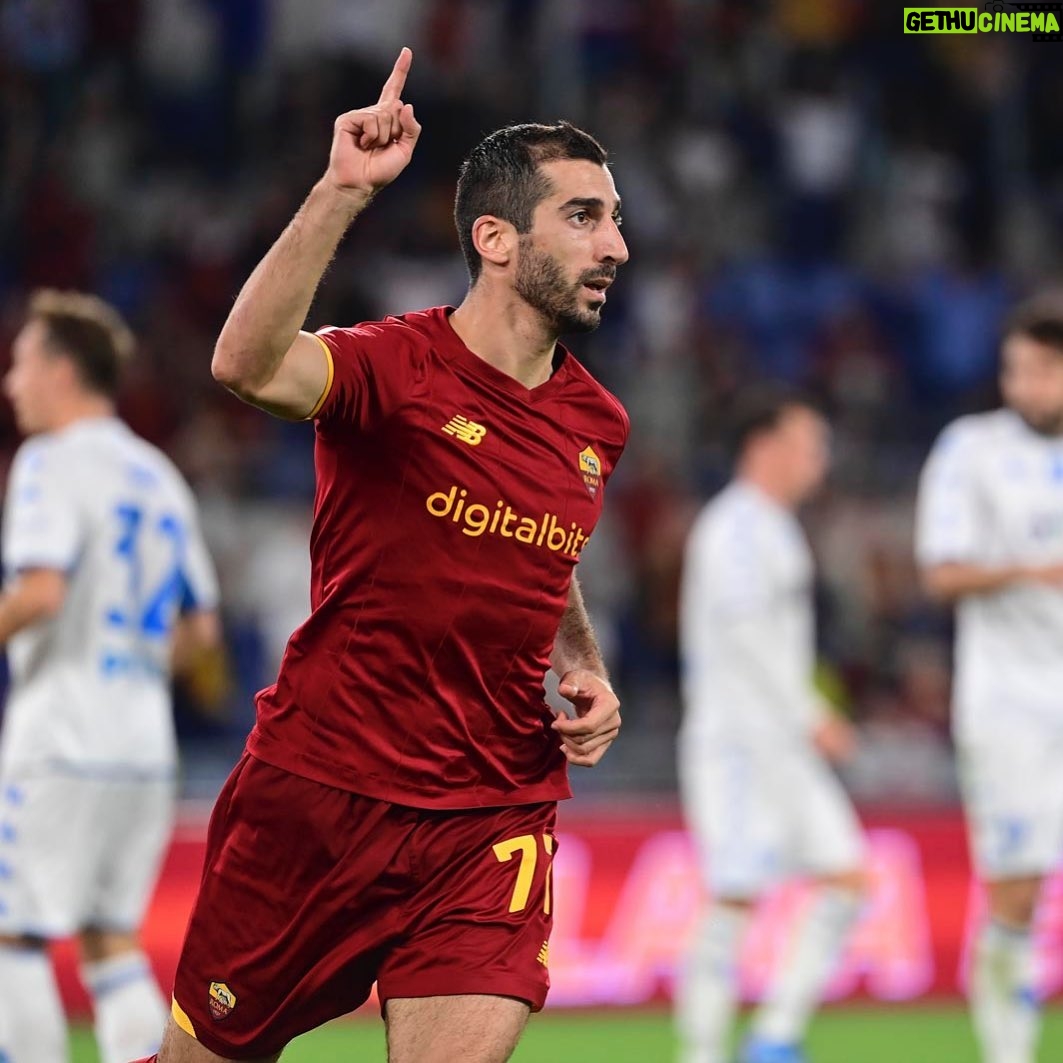 Henrikh Mkhitaryan Instagram - The most important thing is to win and keep it up !! #DajeRoma ❤️💛 @officialasroma #ASRoma #RomaEmpoli @seriea #micki #mkhitaryan