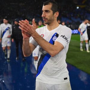 Henrikh Mkhitaryan Instagram - The perfect Sunday mood! We keep our focus on the next match🖤💙👏🏼 #forzainter #seriea