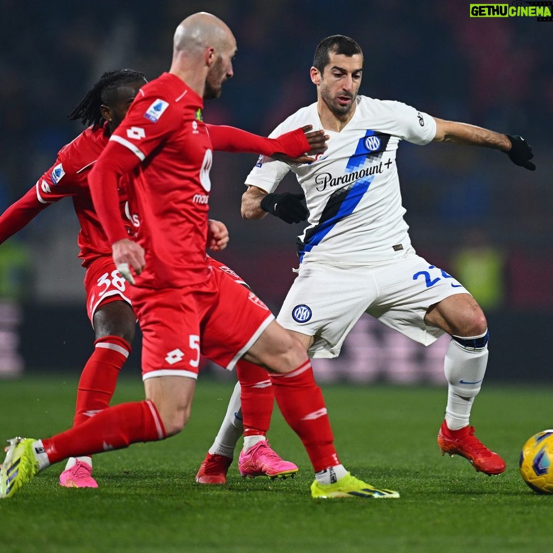 Henrikh Mkhitaryan Instagram - An important victory. We keep the Pole Position after Monza. 🏎️🏁 @inter #monzainter #forzainter
