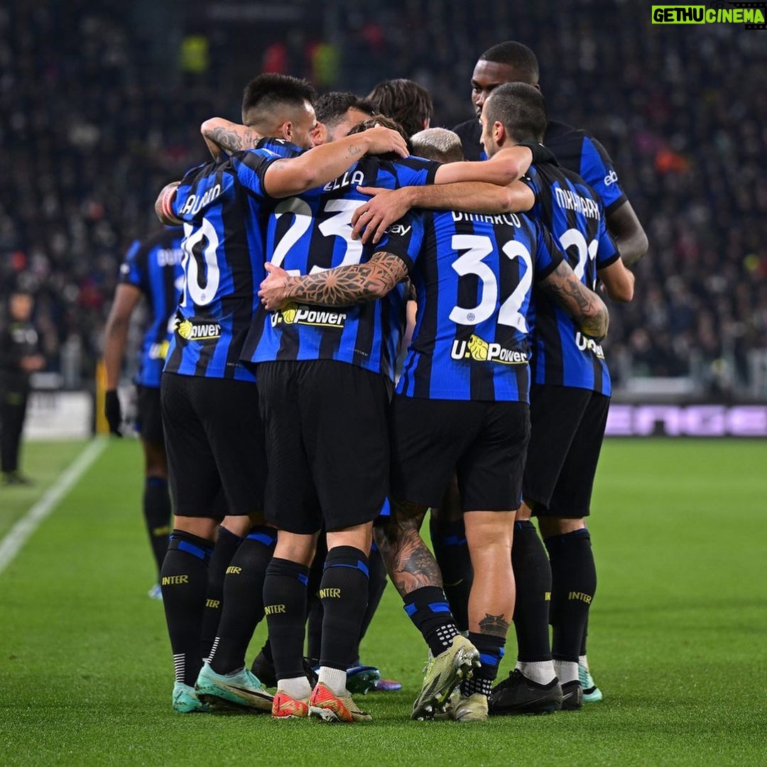 Henrikh Mkhitaryan Instagram - 🖤💙 #JuventusInter #JuveInter #ForzaInter #SerieA