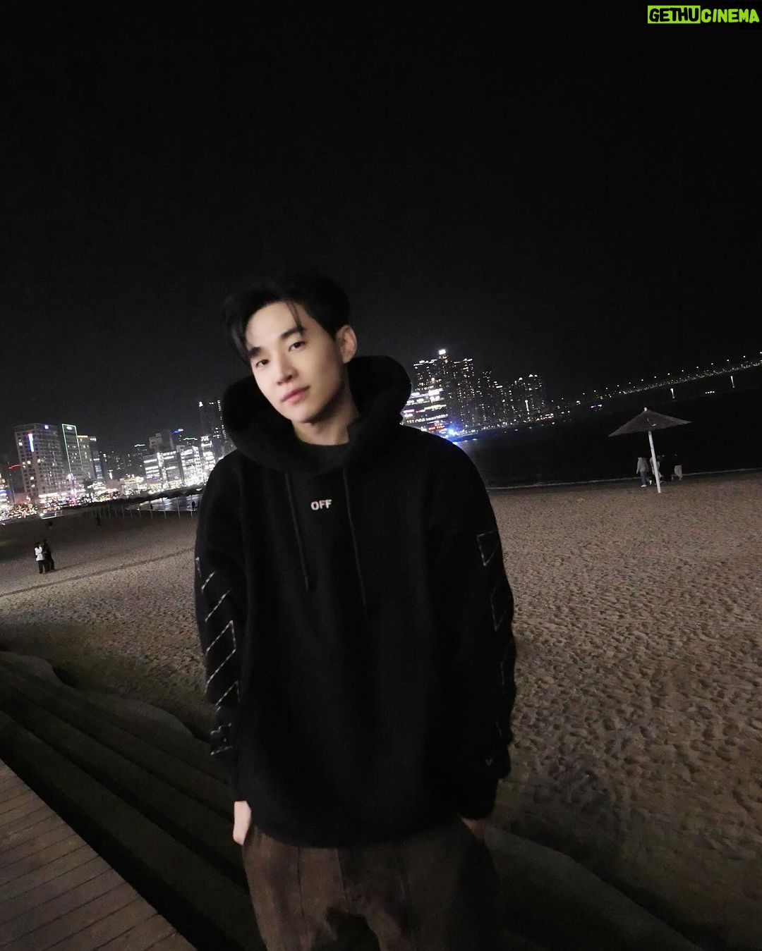 Henry Lau Instagram - Busan sea you again soon~! π λΆμ° μ¬λνλ°μ΄~~ Busan, South Korea