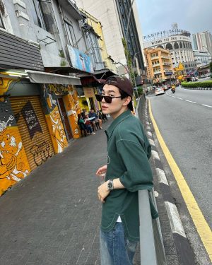 Henry Lau Instagram - came back for the ☀️🇲🇾!!