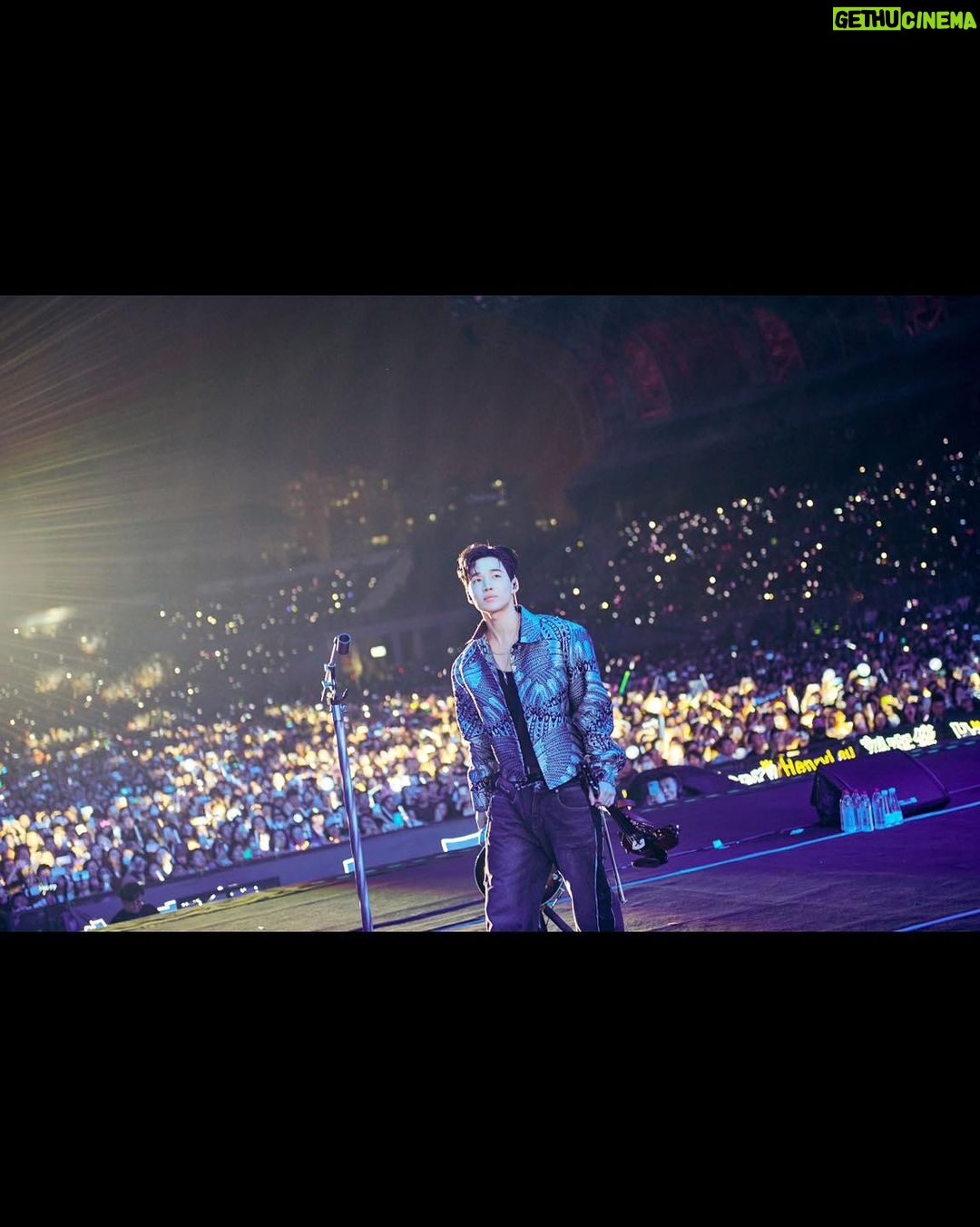 Henry Lau Instagram - You guys make me shine 🌌