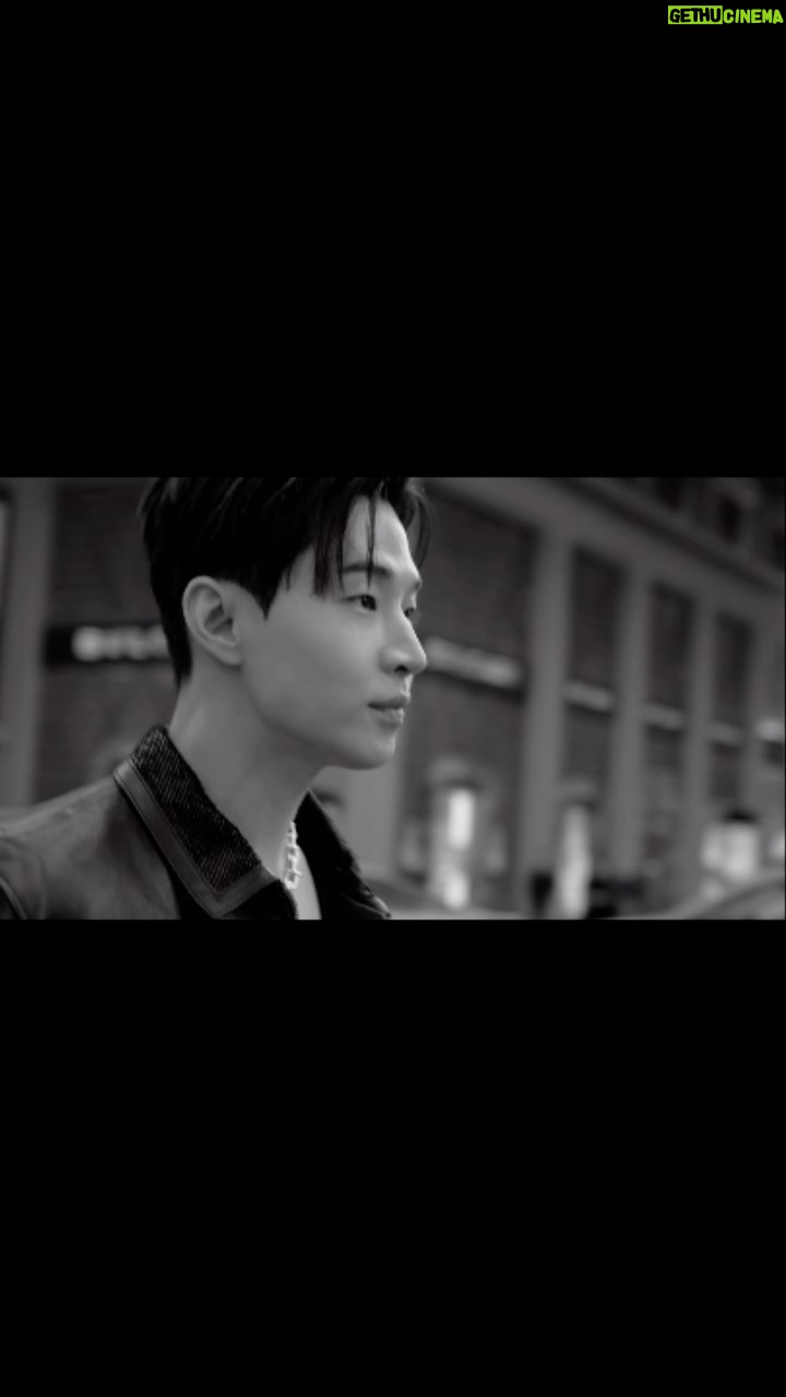 Henry Lau Instagram - #TheTiffanyLandmark w/ @vogue @tiffanyandco New York, New York