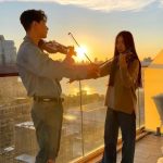 Henry Lau Instagram - ‘Perfect’ sunset & performance w/ @sohyunko_official 🌅 오랜만에 소현이랑 ‘perfect’ 한 연주 🎻 @min5un9 🎸 New York, New York