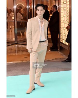 Henry Lau Instagram - My @tiffanyandco journey💙 
#tiffanyandco #thetiffanylandmark