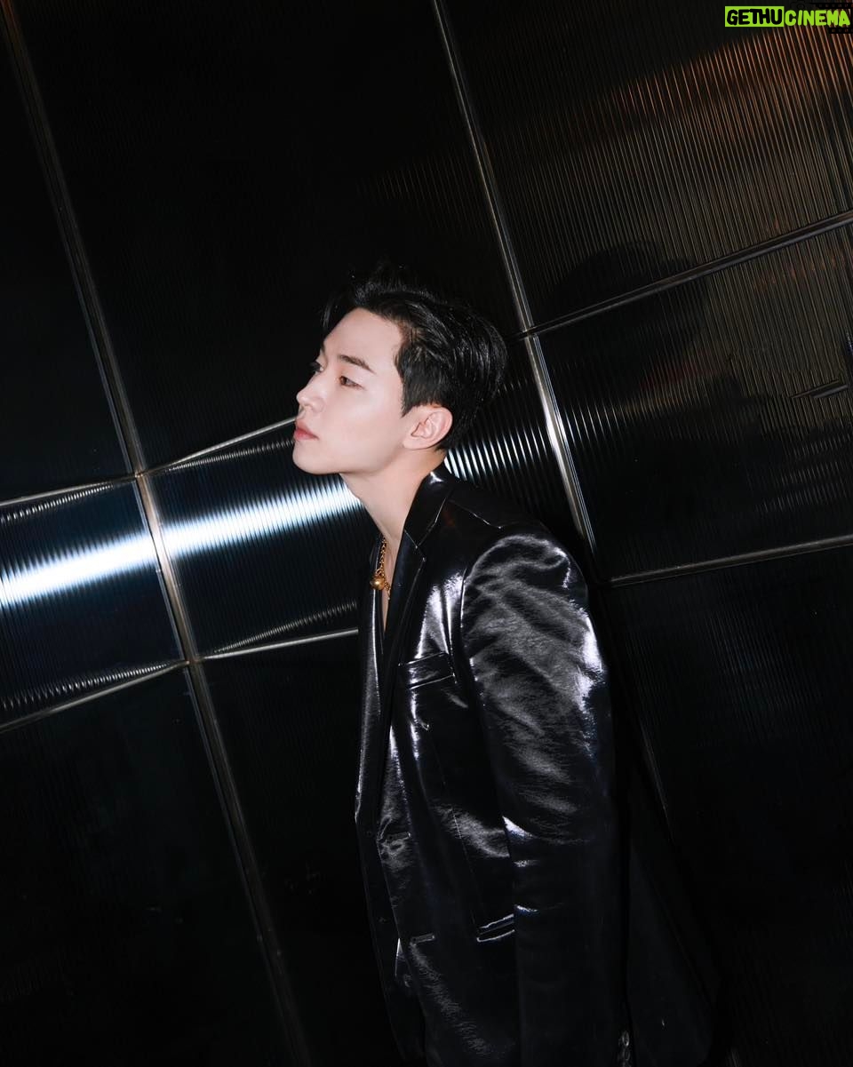 Henry Lau Instagram - @tiffanyandco New York, New York