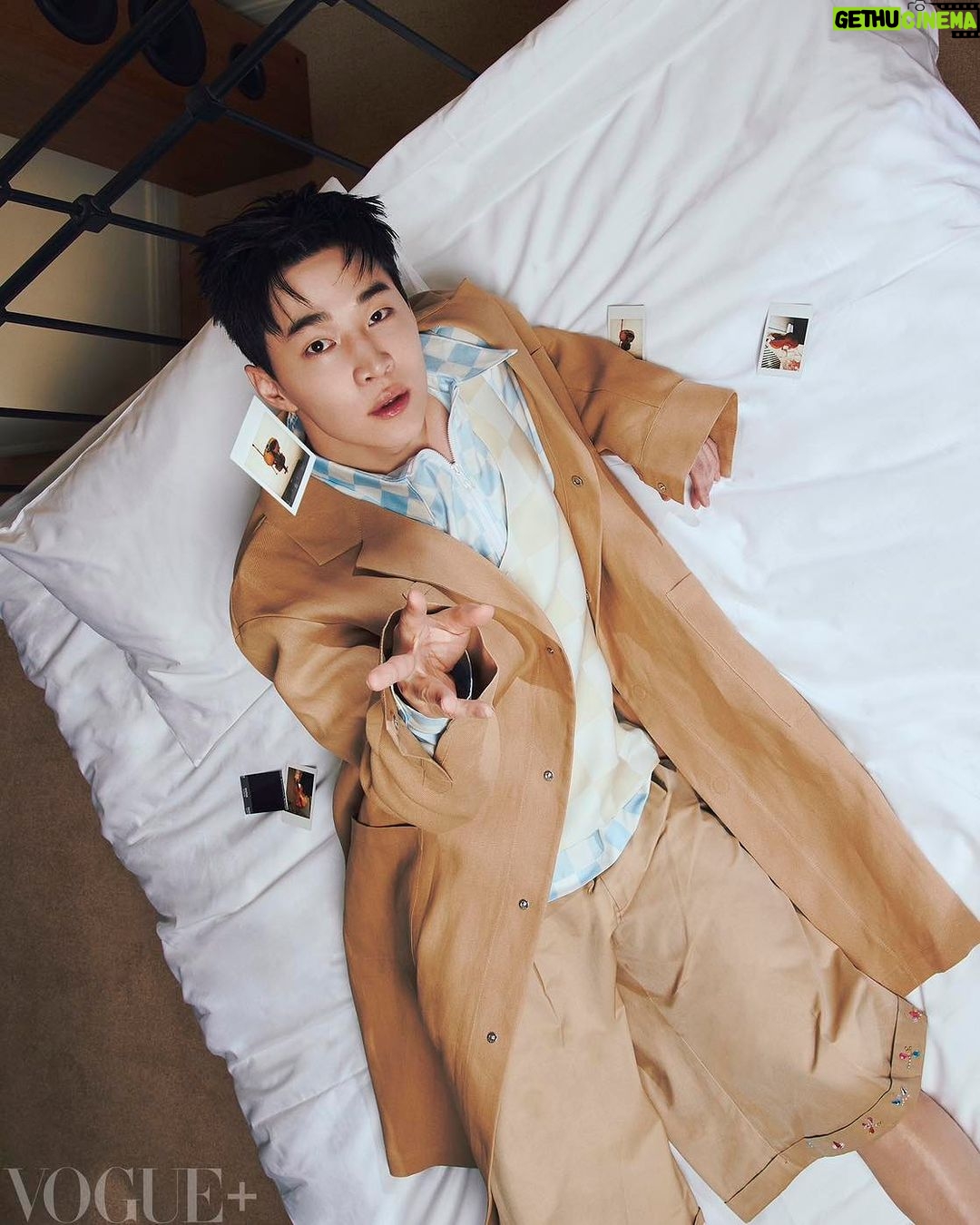 Henry Lau Instagram - february issue w/ @vogueplus #VOGUE ➕ thank you for having me! 📸 @saymehong 🔥