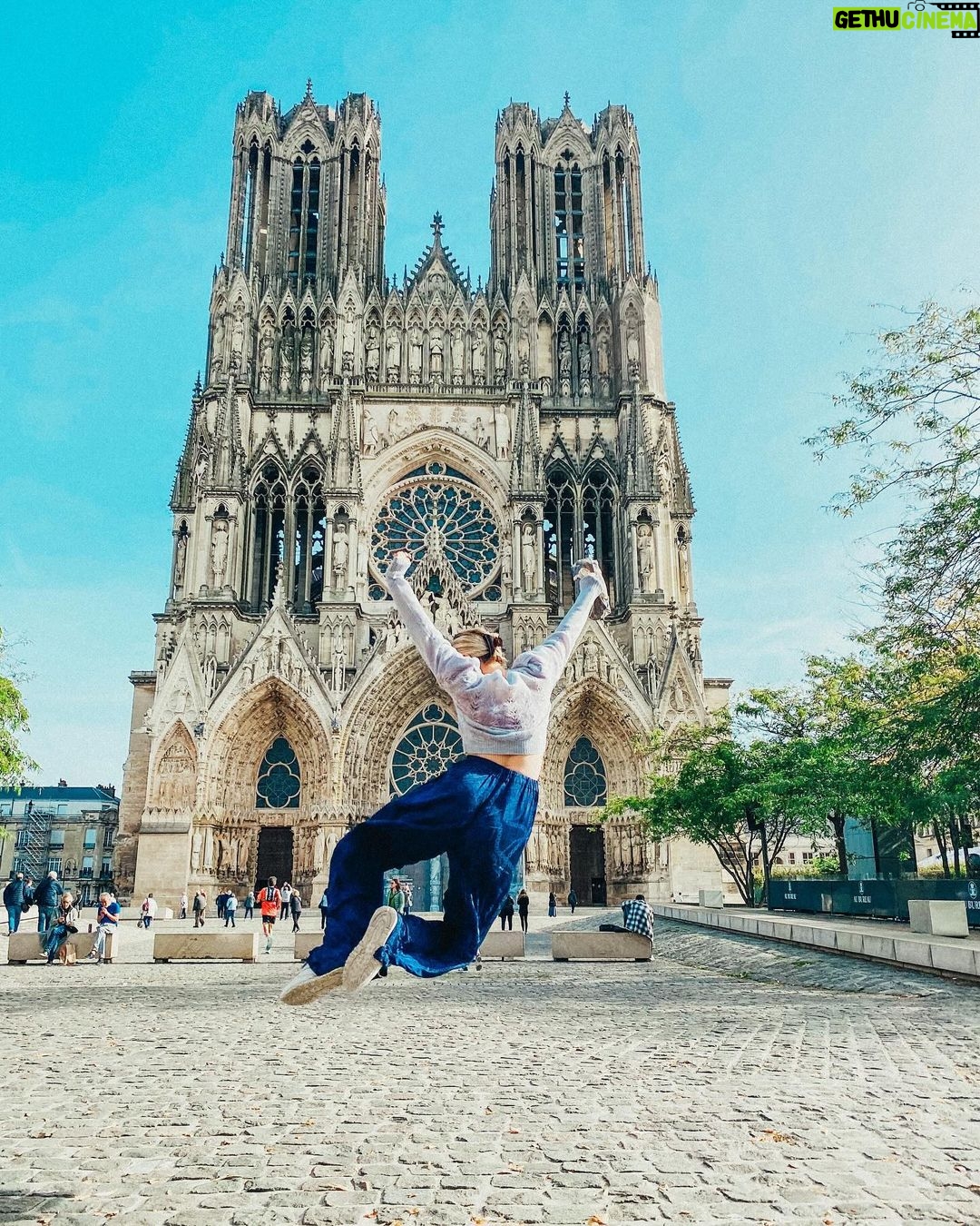 Herman Tømmeraas Instagram - 5 days in France, packed with adventure, lovely people, and good food🫶🏻🥖🇫🇷