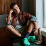 Herman Tømmeraas Instagram - “I experienced a couple of years of everyone believing I was a douchebag”. The Internet’s boyfriend @hermantommeraas has graduated to his next era. The Norwegian subverts his boy-next-door good looks to play charismatic bad guys on the big and small screen. Get to know Scandinavia’s biggest crush at the link in bio. Photographer: @eivindhamran Stylist: @mejataserud Talent: @hermantommeraas @zerozeronation Grooming: @nikola.grozdic