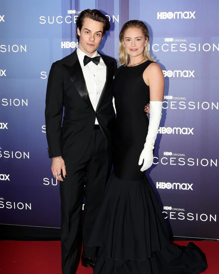 Herman Tømmeraas Instagram - “You can’t make a Tomelette without breaking some Gregs” – Gil FROM the “Succession” premiere in Stockholm. Lovely night with good people🍸 (and yes, I had the most stunning date with me…)