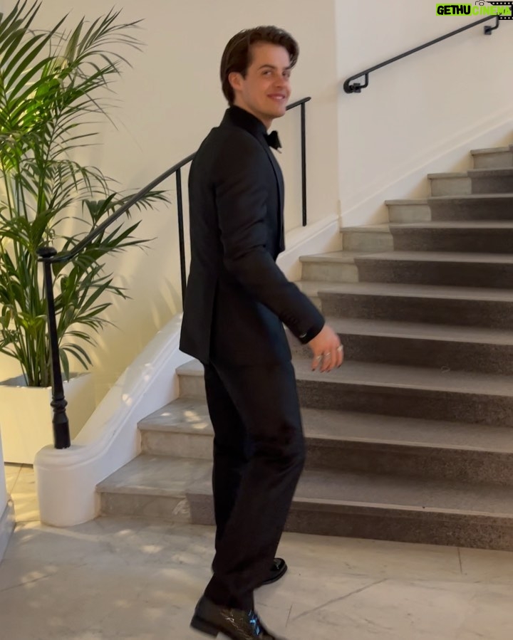 Herman Tømmeraas Instagram - Always wanted to go, and finally got to do so! @festivaldecannes 🫶🏻 Styled by @styleinscandinavia !
