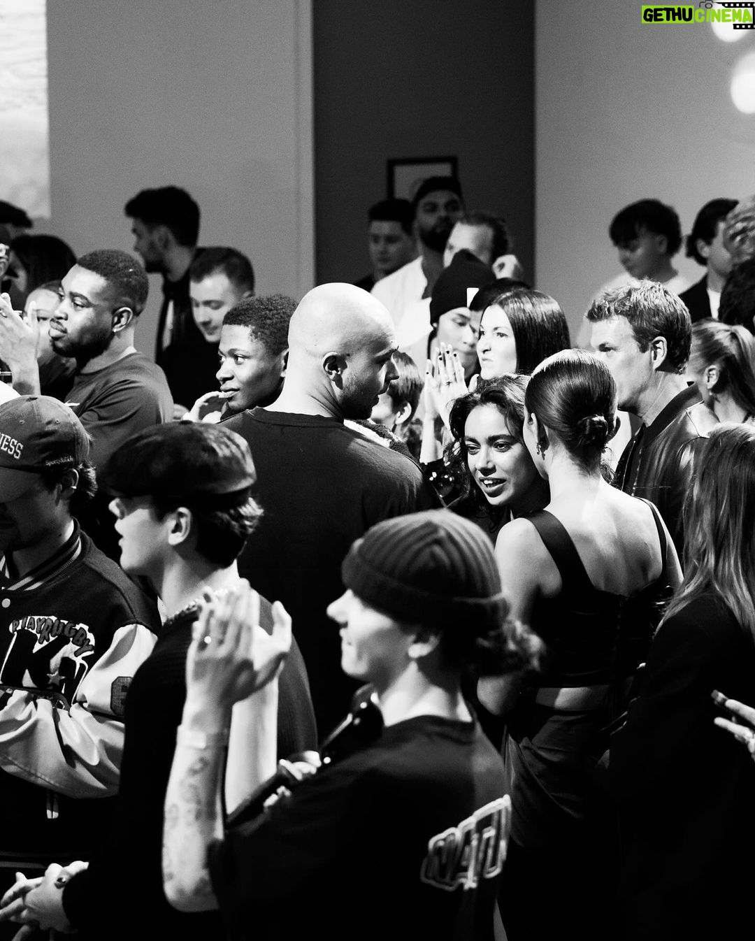 Herman Tømmeraas Instagram - Why did I dress up in an animal costume? Because we just had our first @zerozeronation Game Night in London! Thank you to everyone that made this night possible, this was awesome🫶🏻!! @omenbyhp @xboxuk