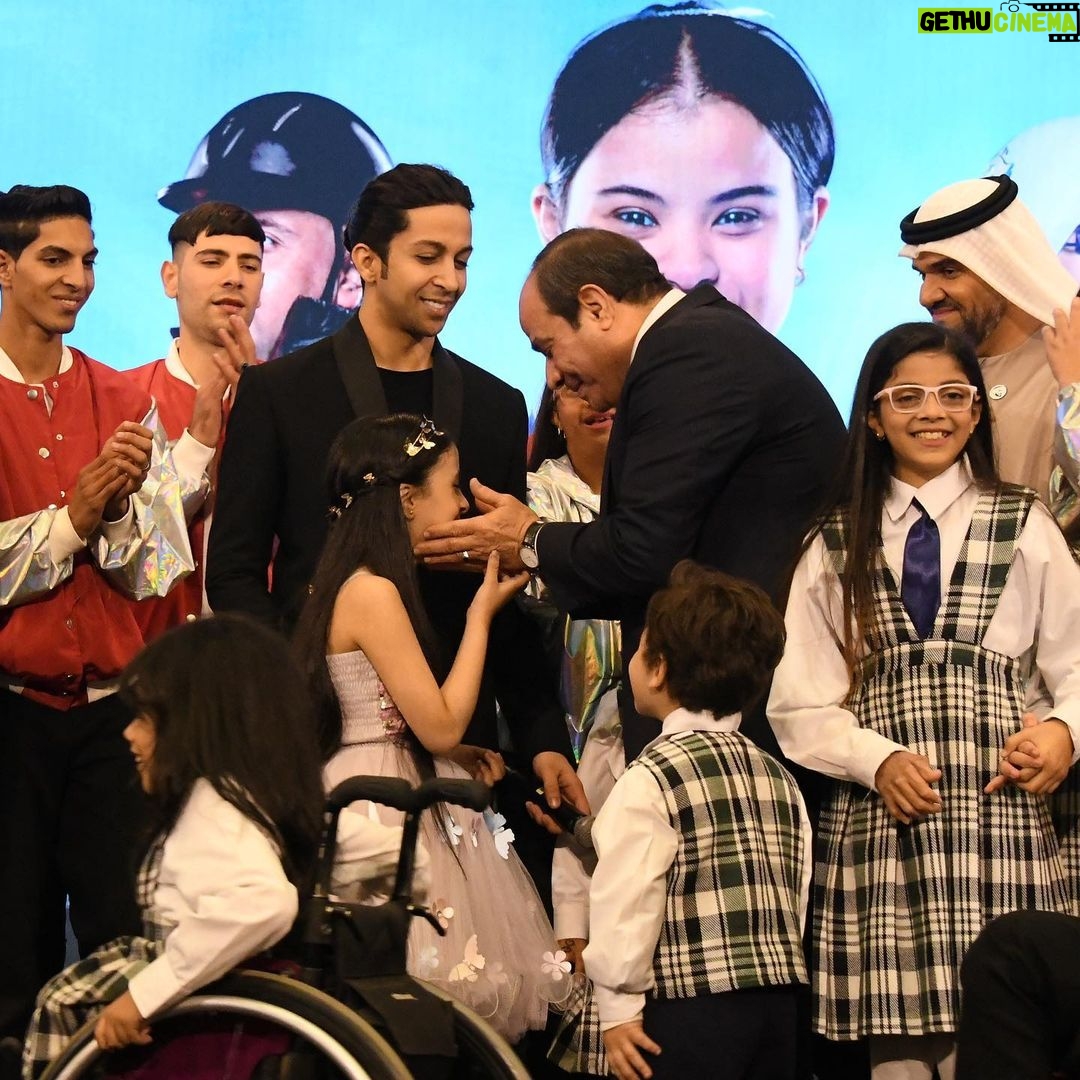 Hesham Gamal Instagram - 🥳 ٢٠٢٢ أكتر سنه فيها مفاجات وبالذات نهايتها الحلوه 😊 أكتر سنه فيها تغييرات للاحسن الحمد لله ❤️ من اكتر السنين اللي اتعلمت فيها 🤓 ومن اكتر السنين اللي بسببها رتبت اولوياتي صح 👌🏻 كل سنه وانتم طيبين وان شاء الله السنه الجايه تكون احلى علينا كلنا 🤲🏻