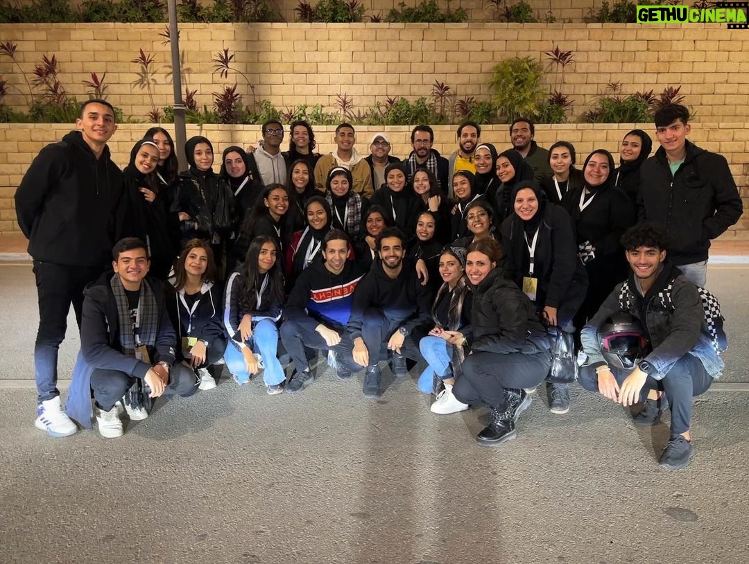 Hesham Gamal Instagram - الحقيقه ان انا السنه دي من اكتر السنين اللي ارتحت فيها واحنا شغالين على الحفله، مش بس عشان كان معايا مساعدين اخراج جامدين اووووي وبيعملوا كل المطلوب وزياده (عمرو ورنا ويوسف ونوران وطيب وعمر واحمد ومنه وكريم وحسن وفدوى ومصطفى ومازن وجيمي طبعا) ❤️ لكن كمان عشان السنه دي بجد الشباب والبنات "متطوعين الاتحاد المصري للاعاقات الذهنيه" كانوا حاجه تشرف بجد من أدب واخلاق في التعامل مع الولاد والاهالي وتحمل مسؤوليه في الشغل كأنهم مساعدين اخراج والله ❤️ وعلى رأسهم دينا اللي كانت بتعمل شغل ١٠ بني ادمين واكتر وعظيمه كمان